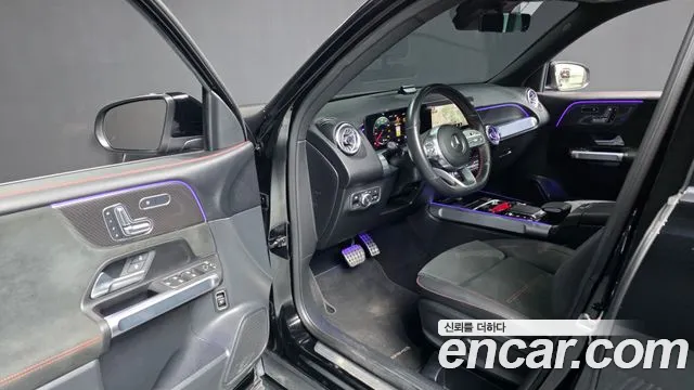 Mercedes-Benz GLB-Class — Фото автомобиля 10