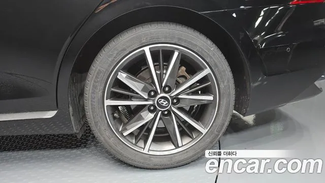 Hyundai Grandeur — Фото автомобиля 19
