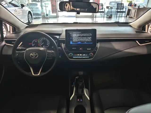 Toyota Corolla — Фото автомобиля 10