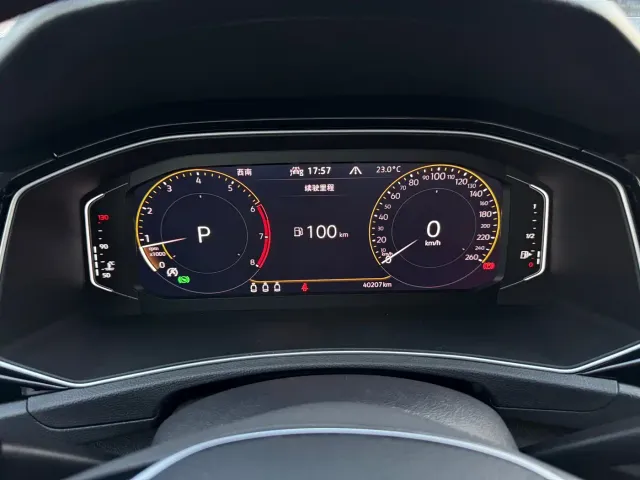Volkswagen Volkswagen T-ROC 2021 280TSI DSG 2WD Comfort Smart Connect 30th Anniversary Edition — Фото автомобиля 12