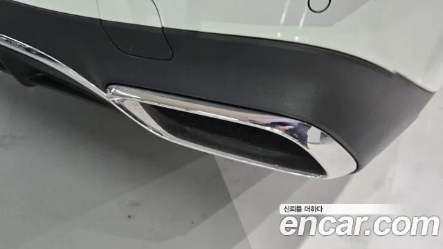 Mercedes-Benz E-Class — Фото автомобиля 11