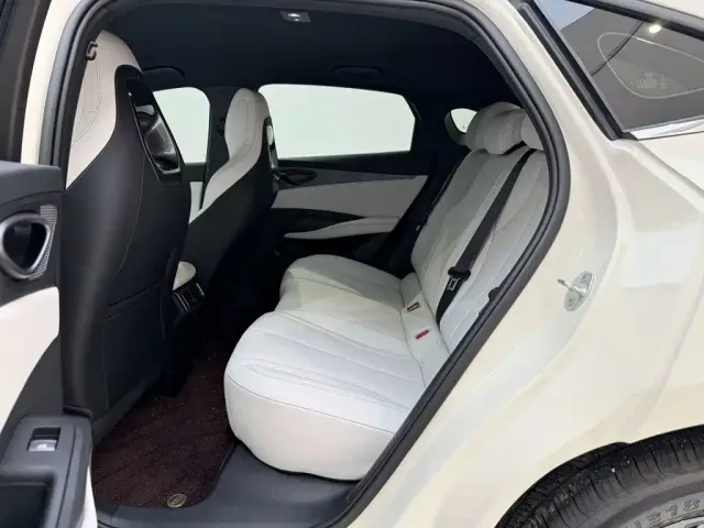 BYD Seal 06 — Фото автомобиля 14