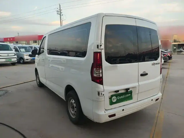 Changan Ruixing EM60 — Фото автомобиля 4