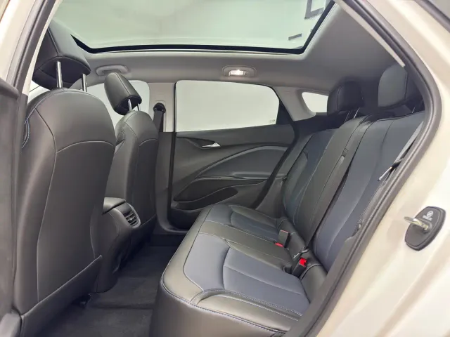 Buick Velite 6 — Фото автомобиля 8