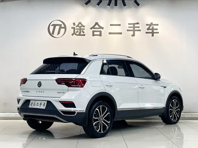 Volkswagen T-Roc — Фото автомобиля 2