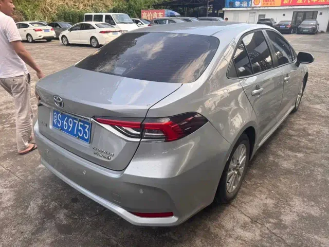 Toyota Corolla — Фото автомобиля 4