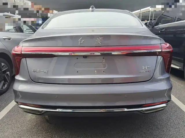 Hongqi H5 — Фото автомобиля 5