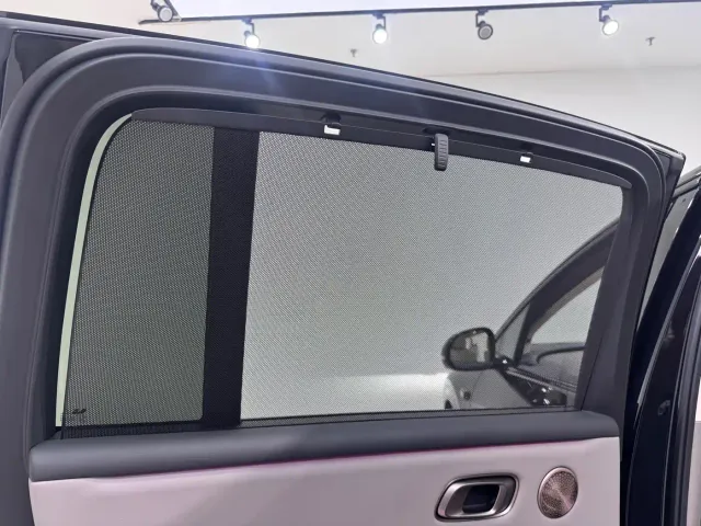 Li Auto i8 — Фото автомобиля 14