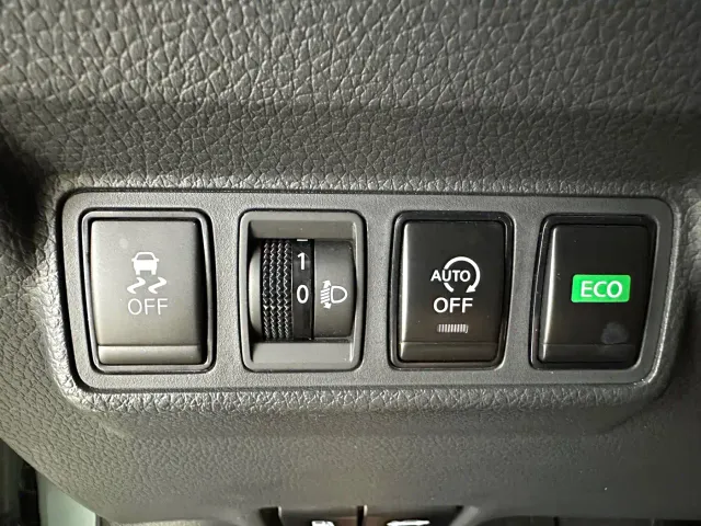 Nissan Tiida — Фото автомобиля 15