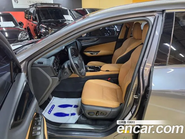 Lexus NX NX450h+ 2nd Gen — Фото автомобиля 9