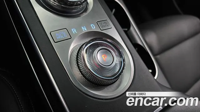 Genesis GV70 2.5T Бензин AWD — Фото автомобиля 8