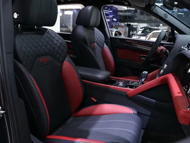 Bentley Bentayga 2022 4.0T V8 S — Фото автомобиля 6
