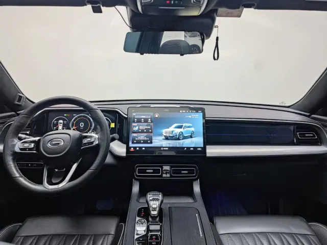 GAC Trumpchi GS8 — Фото автомобиля 21