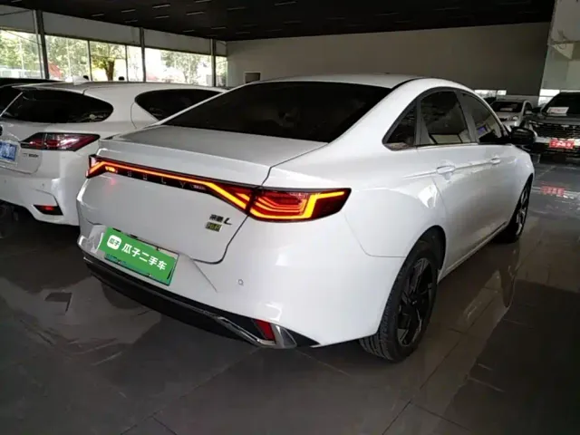 Geely Emgrand L — Фото автомобиля 6