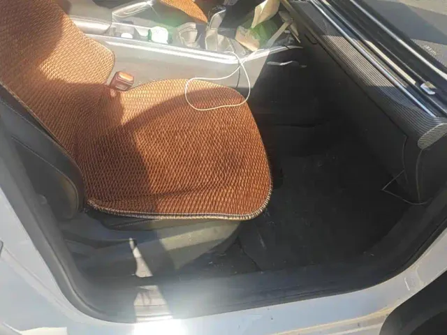 Geely Emgrand — Фото автомобиля 8