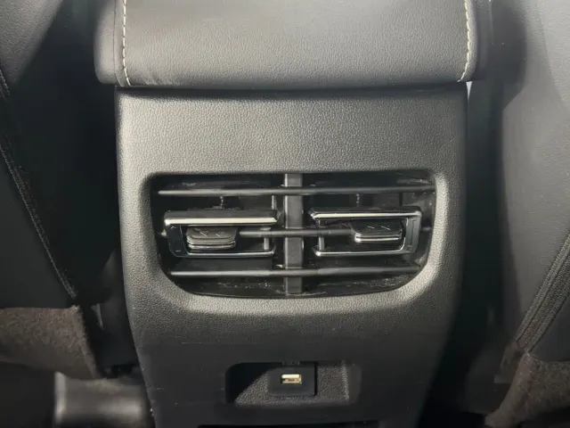 Haval M6 — Фото автомобиля 12