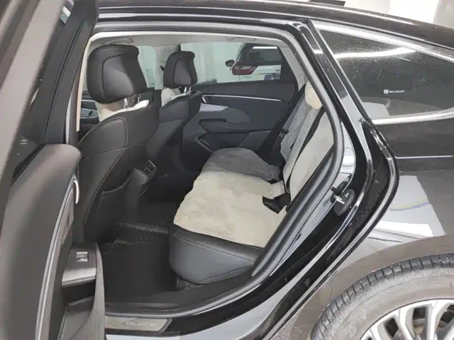 Buick LaCrosse — Фото автомобиля 11
