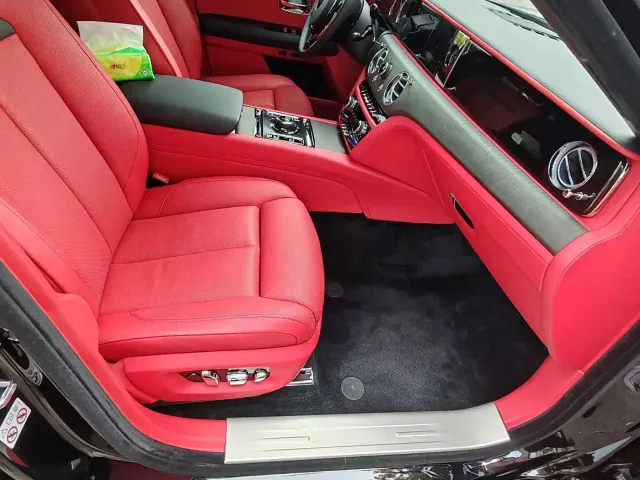 Rolls-Royce Ghost — Фото автомобиля 11