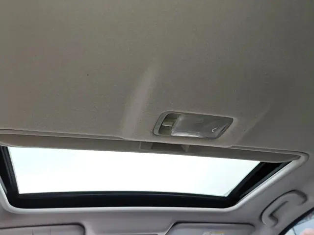 Nissan Tiida — Фото автомобиля 17