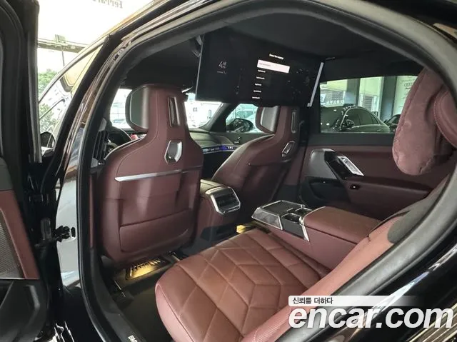 BMW 7-Series 7 серия (G70) 740i sDrive Design Pure Excellence — Фото автомобиля 15