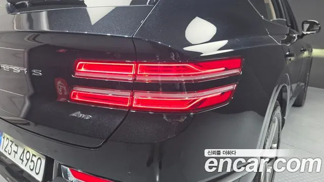 Genesis GV80 — Фото автомобиля 8