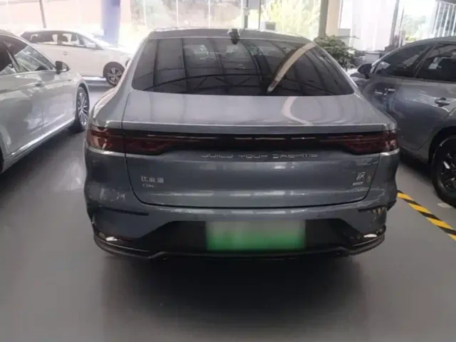 BYD Han — Фото автомобиля 5