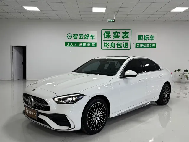 Фотография автомобиля — Mercedes-Benz C-Class