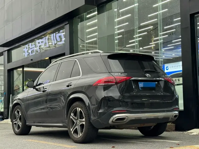 Mercedes-Benz GLE-Class — Фото автомобиля 13