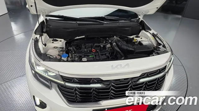 Kia Seltos — Фото автомобиля 9
