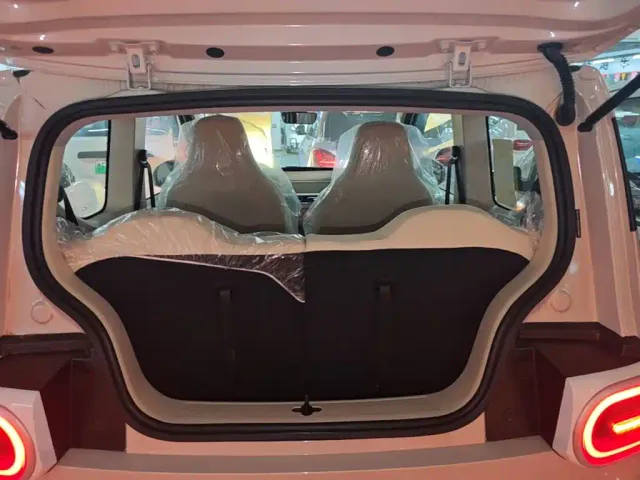 Wuling Hongguang Mini EV — Фото автомобиля 18