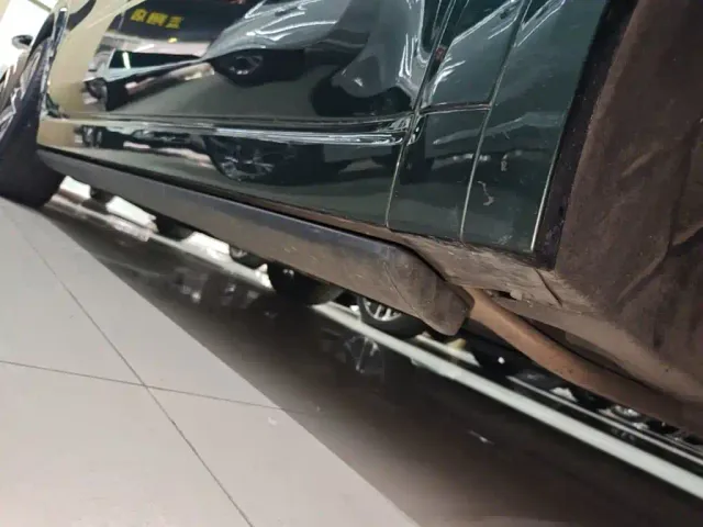 Li Auto L9 — Фото автомобиля 20