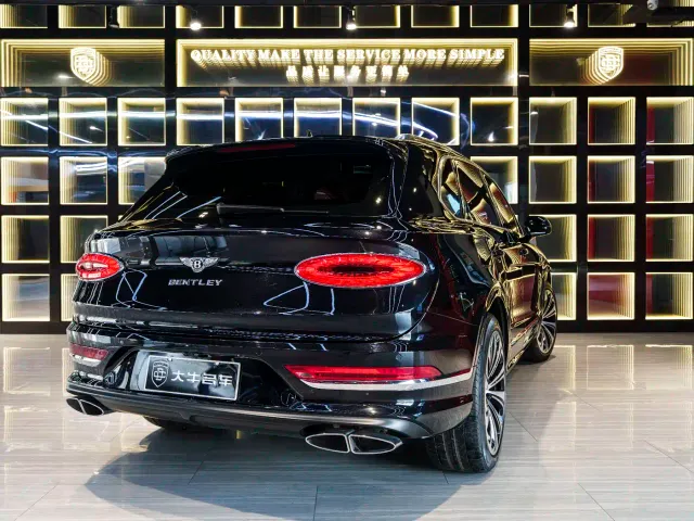 Bentley Bentayga — Фото автомобиля 6