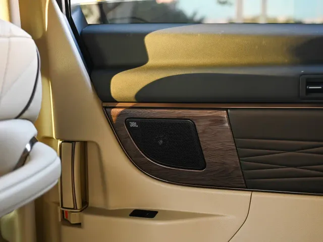 Toyota Alphard — Фото автомобиля 17