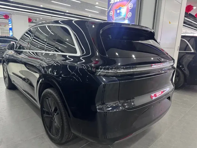 Li Auto L6 — Фото автомобиля 15