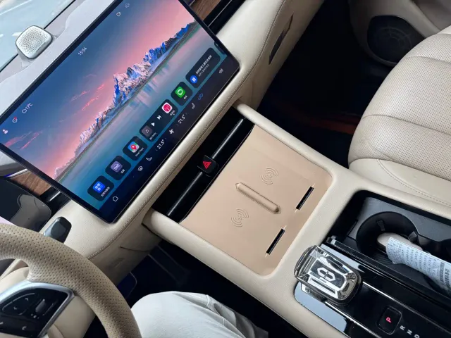 Aito M7 — Фото автомобиля 5