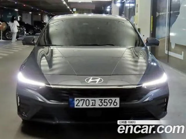 Hyundai AVANTE Inspiration — Фото автомобиля 4