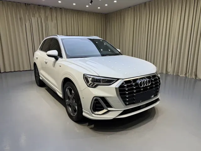 Audi Q3 — Фото автомобиля 3
