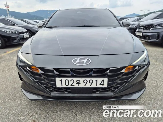 Фотография автомобиля — Hyundai Avante CN7