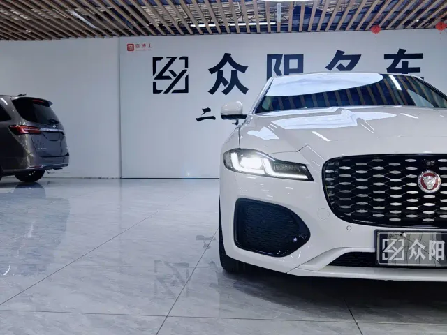 Jaguar XFL — Фото автомобиля 4