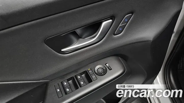 Hyundai Kona — Фото автомобиля 14