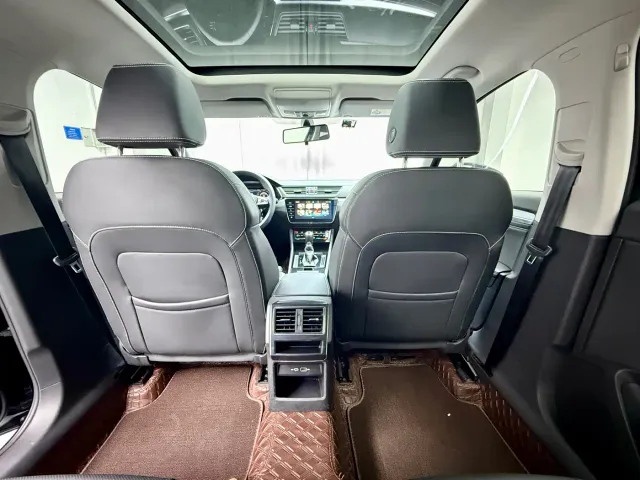 Skoda Superb — Фото автомобиля 11