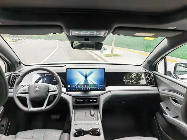 BYD Song L DM-i — Фото автомобиля 13