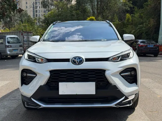 Toyota Wildlander — Фото автомобиля 2