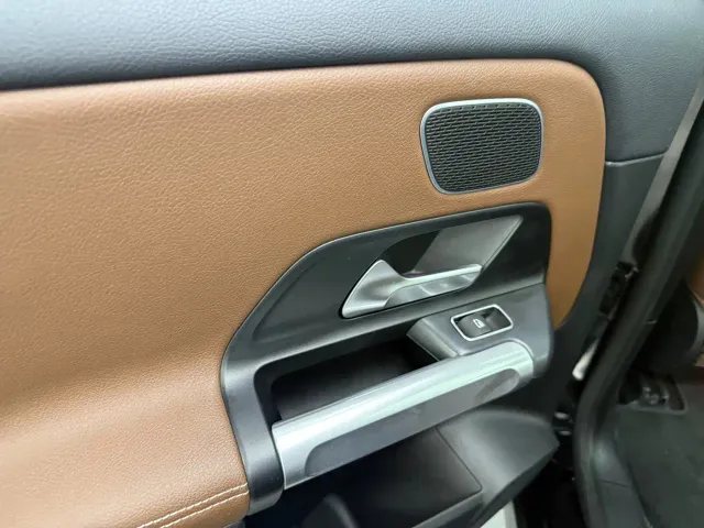 Mercedes-Benz EQB — Фото автомобиля 5