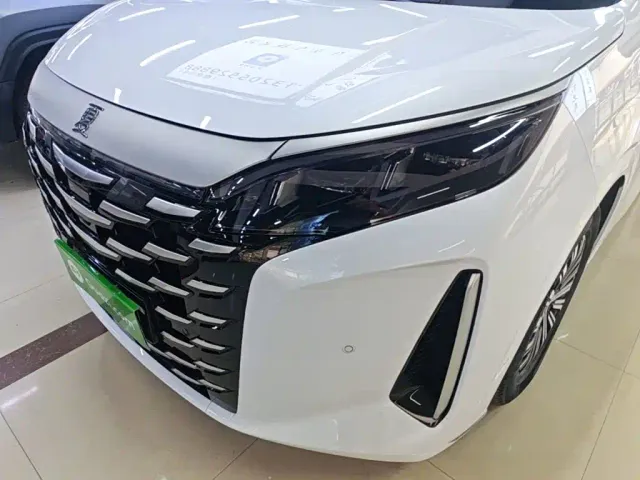 BYD Xia — Фото автомобиля 18