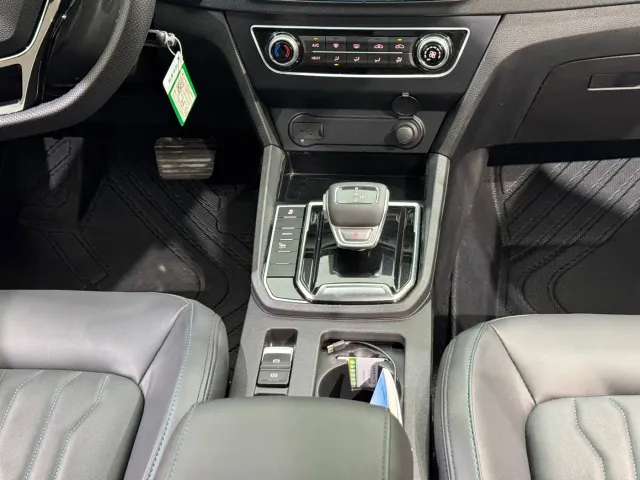 Forthing Fengxing S60EV — Фото автомобиля 14