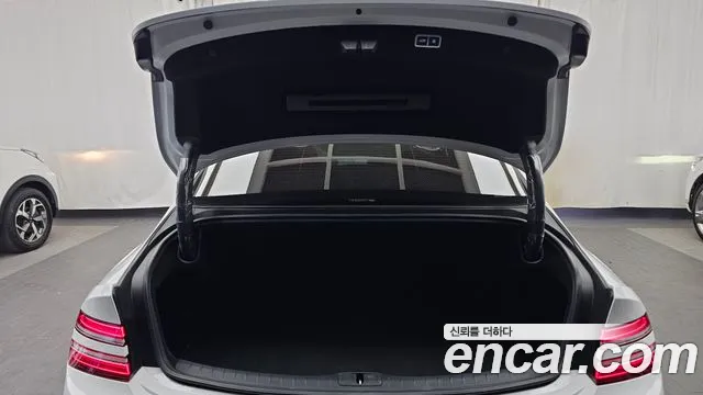 Genesis G80 RG3 — Фото автомобиля 24