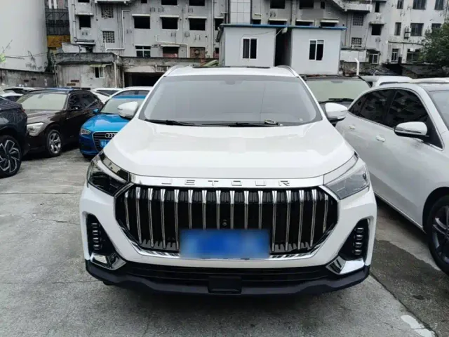 Jetour X90 Plus — Фото автомобиля 2