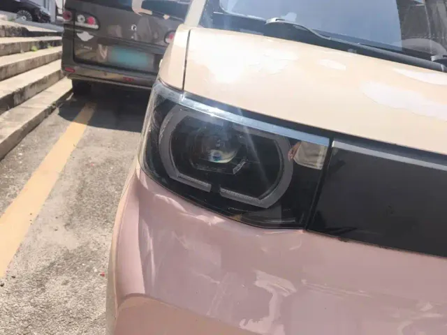 Wuling Hongguang Mini EV — Фото автомобиля 7