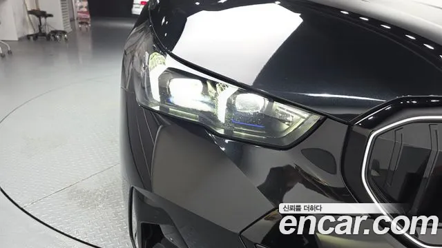 BMW 5-Series 5 серия (G60) 530i xDrive M Sport Pro Special Edition — Фото автомобиля 20
